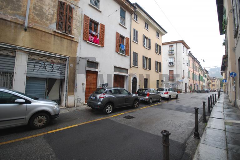 img_277_00002.jpg img_277_00002.jpg