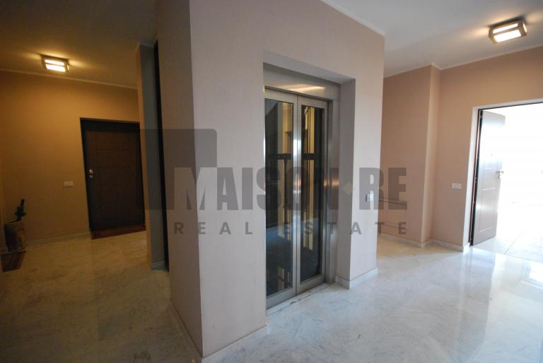 img_540_00014.jpg img_540_00014.jpg