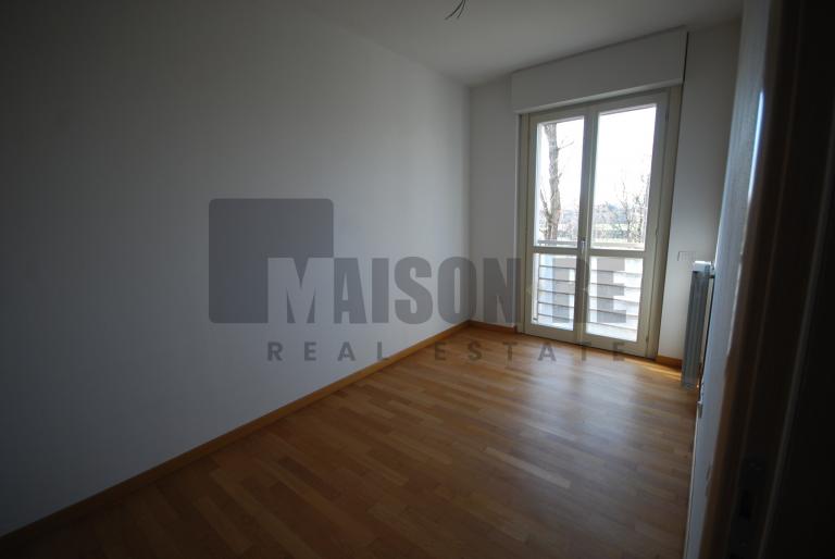 img_540_00025.jpg img_540_00025.jpg